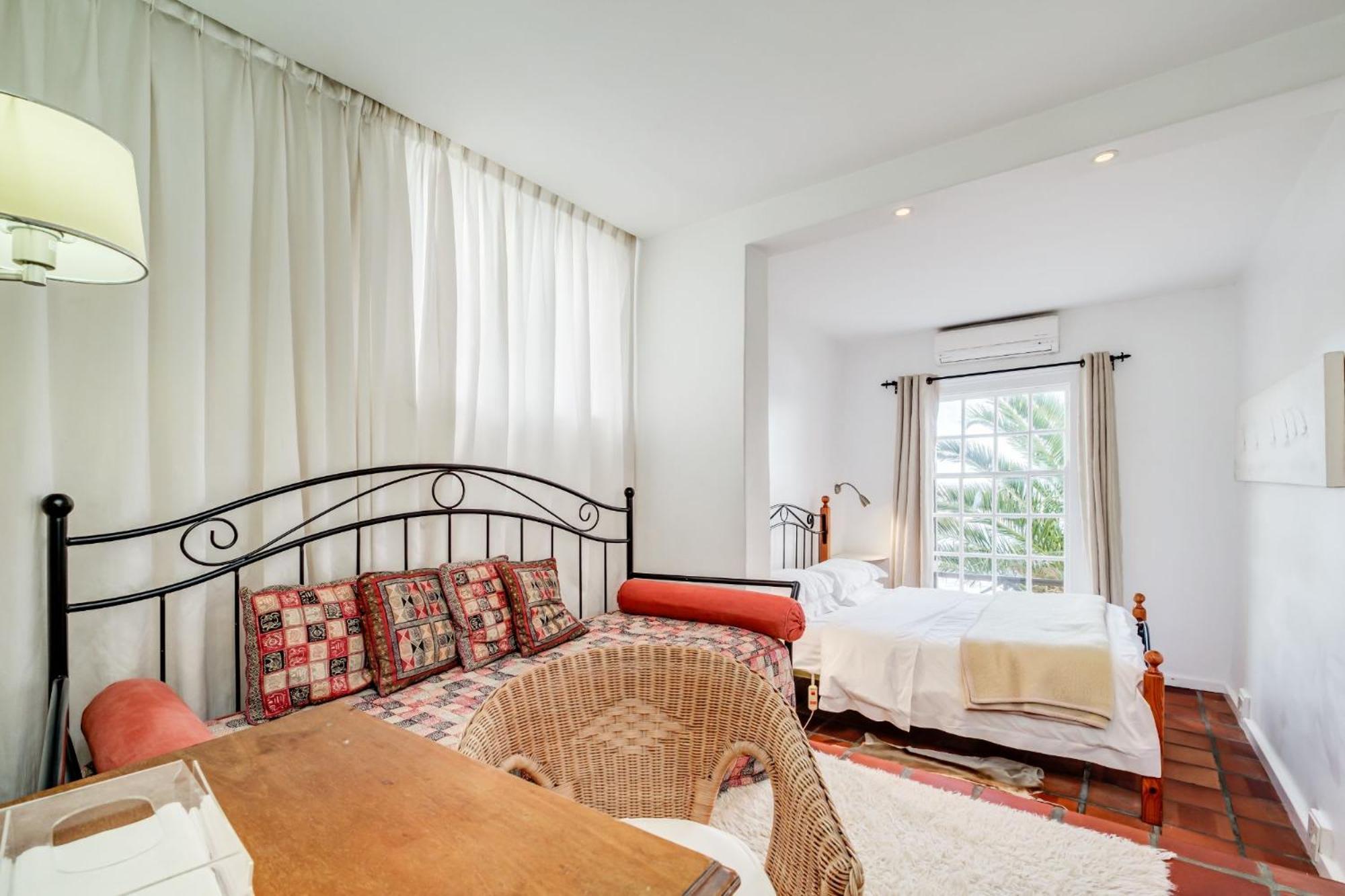 Camps Bay Terrace Palm Suite Cape Town Bagian luar foto
